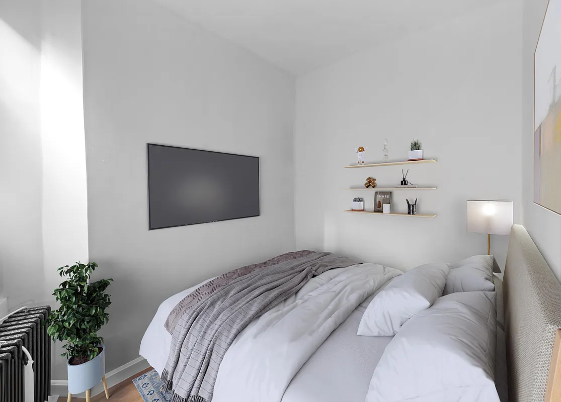 746 9th Avenue #3C in Hell's Kitchen, Manhattan | StreetEasy