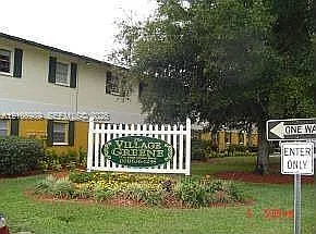 1 bed, 1.0 bath, $875 — Photo 2