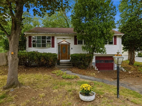 27 Forest Park Ave, Billerica, MA 01821