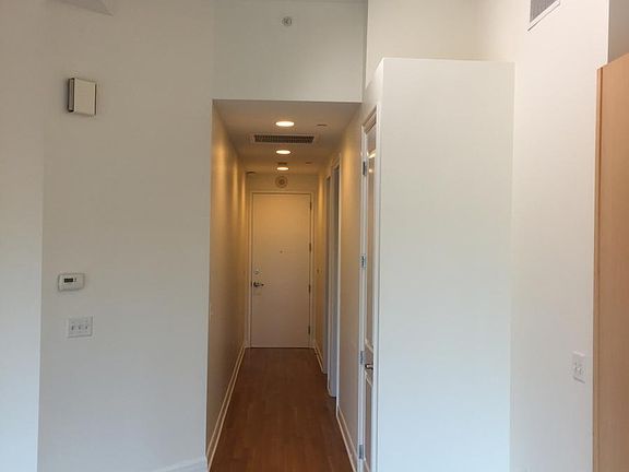 2nd image of 1101 Walnut St Unit 1204