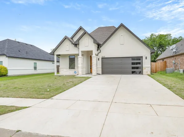 1868 Meadowview, Canton, TX 75103