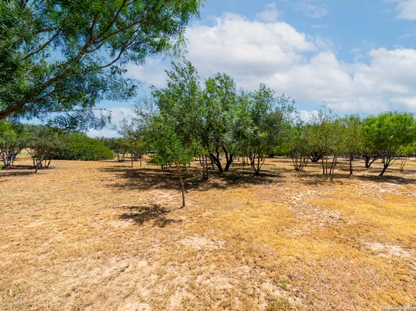 144 CR 2665 LOT 130, Devine, TX 78057