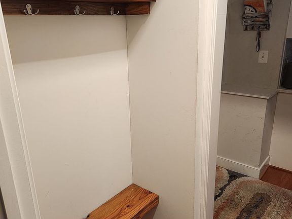 3rd image of 3233 Odonnell St