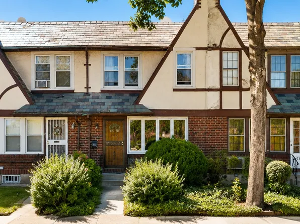 6786 Exeter St, Forest Hills, NY 11375