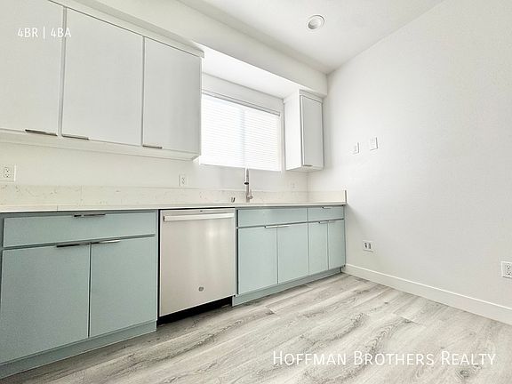 3rd image of 607 1/2 W 41st St