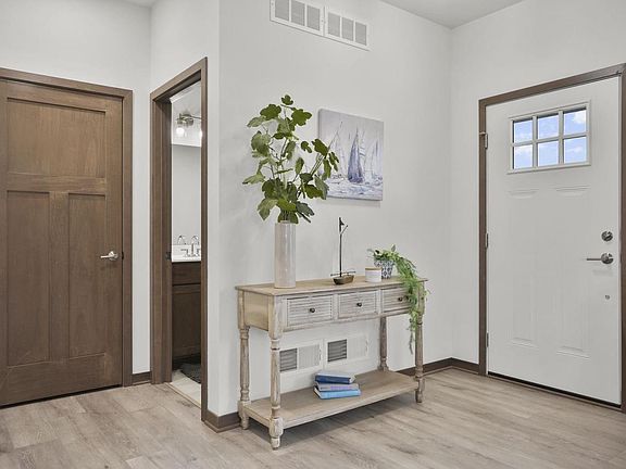3rd image of 48 Windflower Way