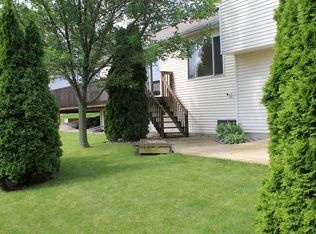 405 Military Ridge Dr, Verona, WI 53593