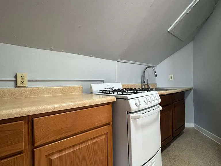 280-282 Winthrop Ave #14 — Photo 2