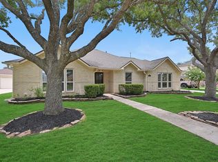 2015 Stonecrest Way, Pearland, TX 77581