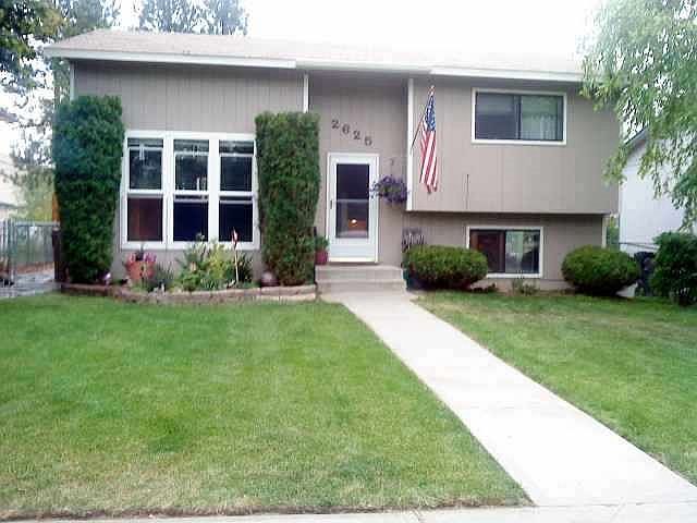 1st image of 2625 E 33rd Ave
