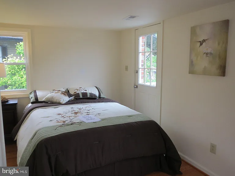 446 W South St — Photo 12