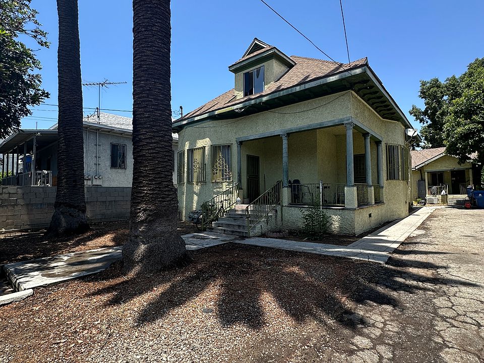 1st image of 1639 W 11th Pl