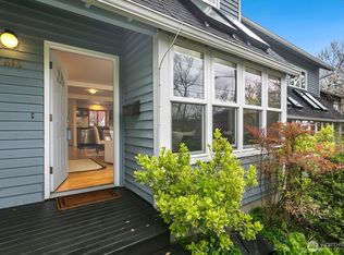 Squire Park Place Condo, Seattle, WA 98122