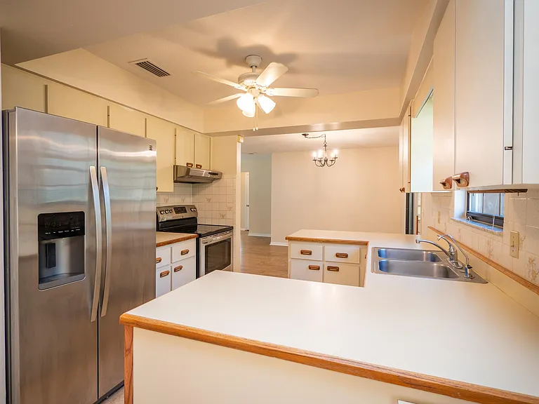 3340 NW 44th Ct — Photo 3