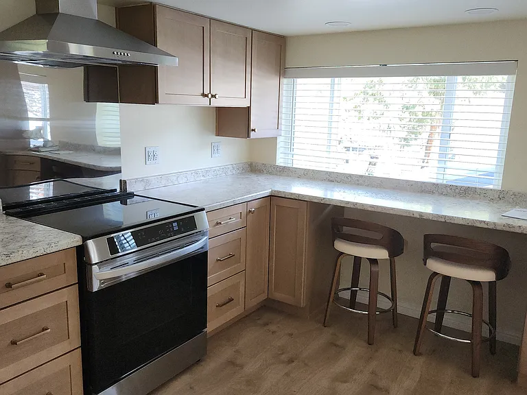 5933 Shasta Ave #B — Photo 11