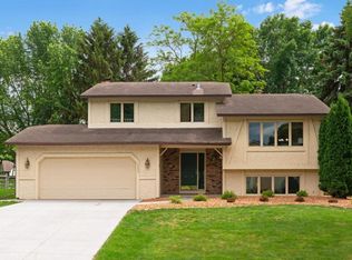14005 90th Pl N, Maple Grove, MN 55369