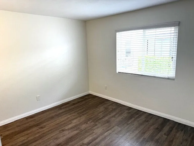 4674 Bancroft St #8 — Photo 12