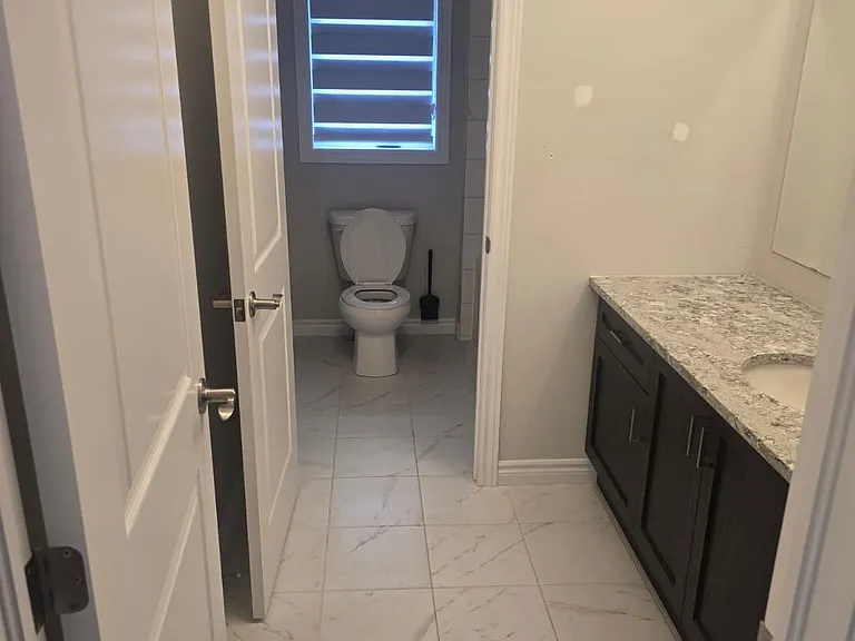 4087 Campbell St N — Photo 18