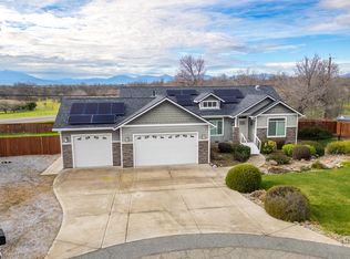 20340 Gibson Ct, Redding, CA 96002