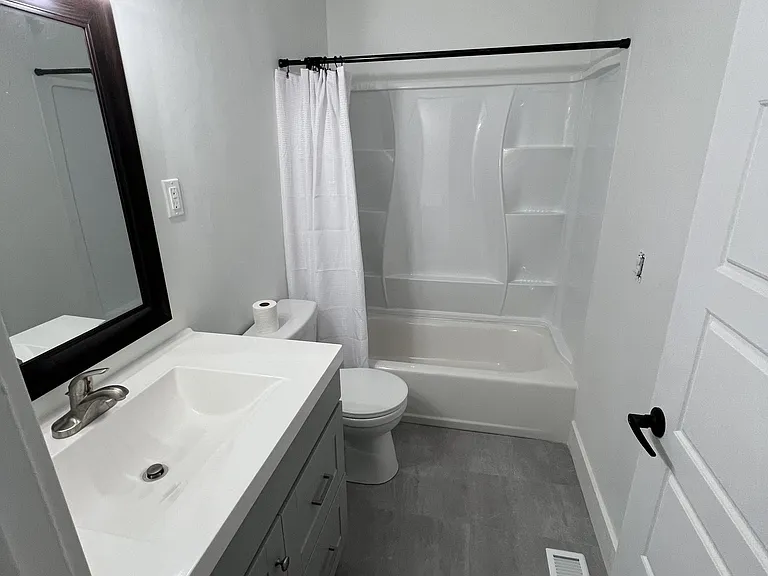 S 3080 W — Photo 7