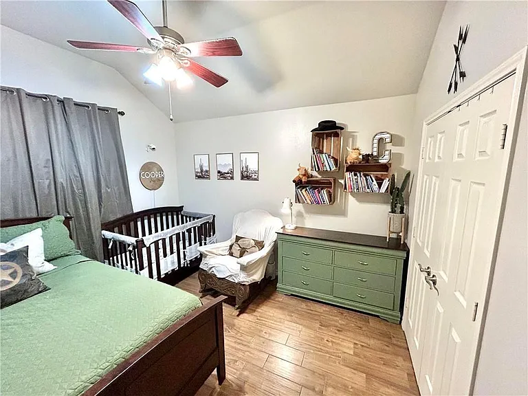 7005 Vineyard Dr — Photo 35