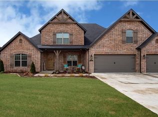 6206 S 49th St, Rogers, AR 72758