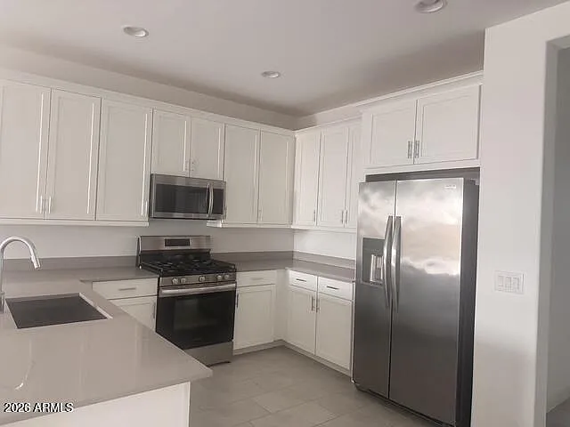 2055 W Bramble Berry Ln — Photo 3