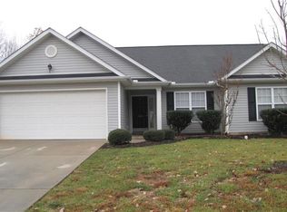 506 Walnut Crossing Dr, Whitsett, NC 27377