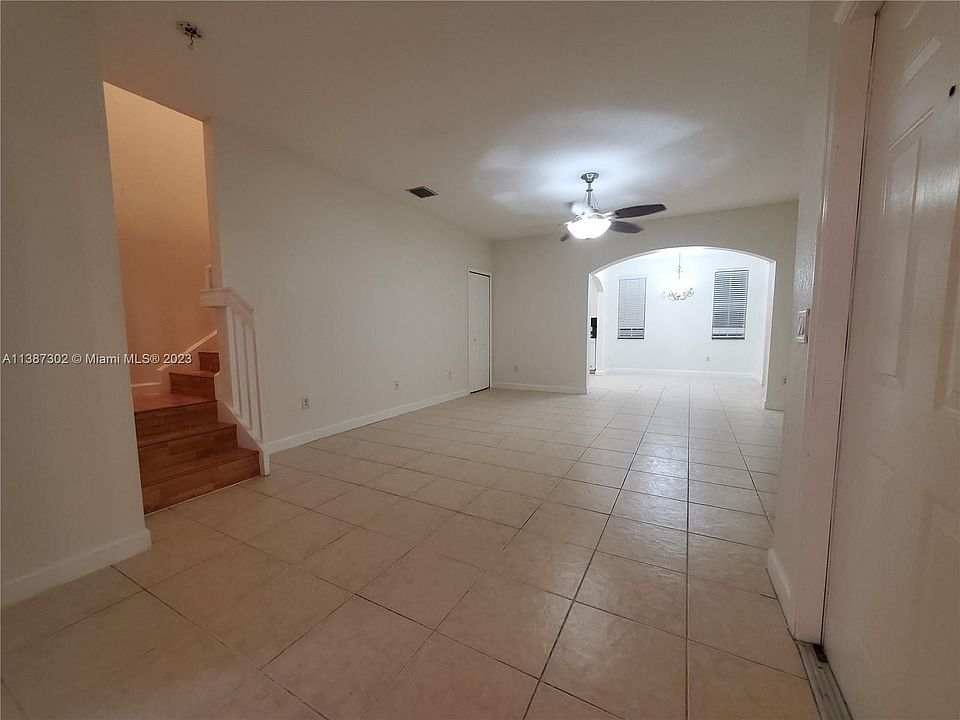 1st image of 3924 SW 157th Ave #224