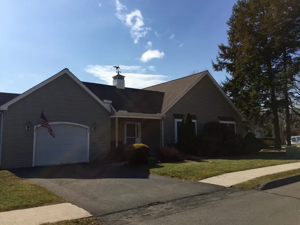 11 Hamlet Mnr, Durham, CT 06422