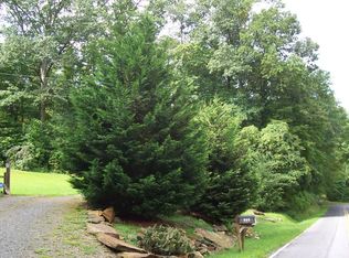 985 Bell Hill Rd, Murphy, NC 28906