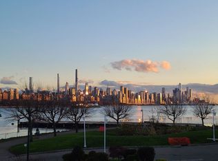 128 The Promenade, Edgewater, NJ 07020