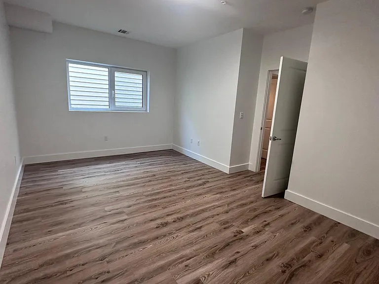 172 Avenue F #404 — Photo 7