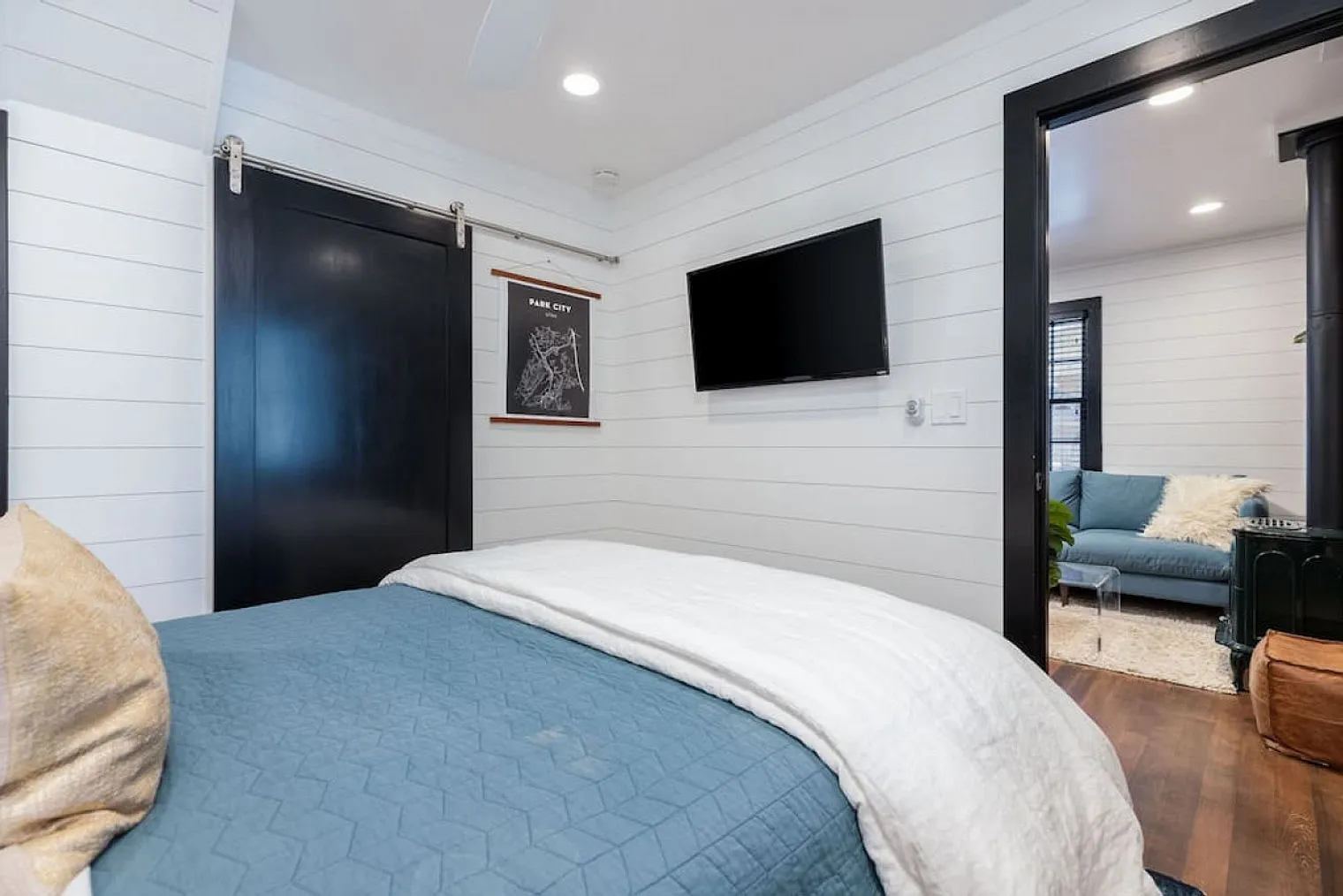 2 bed, 2.0 bath, 645 sqft, $15,483 — Photo 4