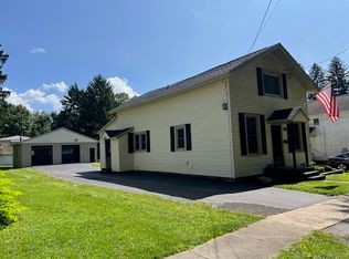 59 Seneca St, Baldwinsville, NY 13027
