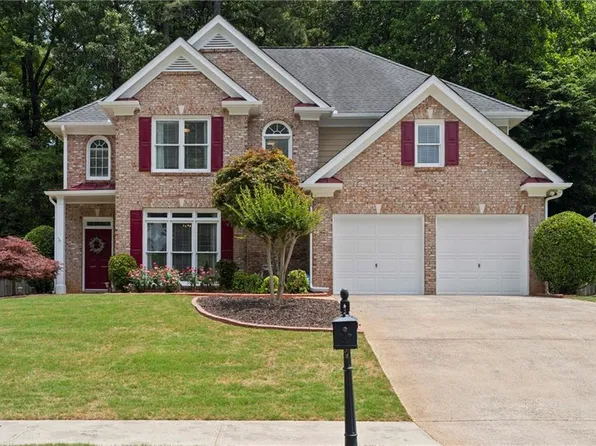 8065 Sandorn Dr, Roswell, GA 30075