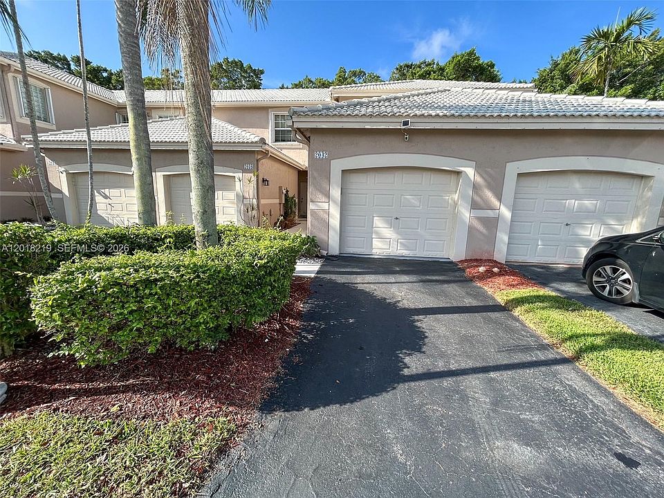 1st image of 2042 Madeira Dr