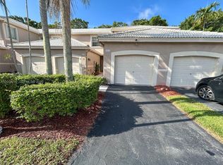 2042 Madeira Dr, Weston, FL 33327