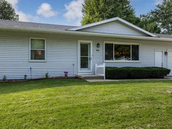 835 S Main St, Oregon, WI 53575