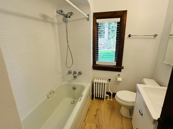 3 bedroom rental in West Vancouver — photo 14