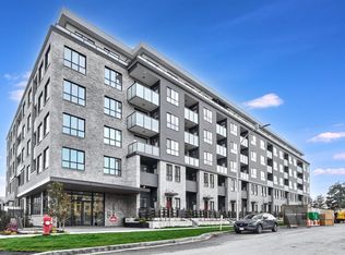 15738 85th Ave #404, Surrey, BC V4N3G8