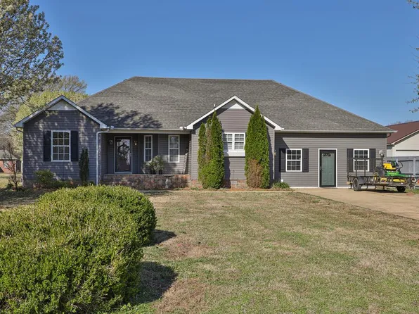 126 Lilly Pond Ln, Martin, TN 38237