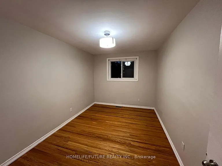 368 Elmridge St #MAIN — Photo 8
