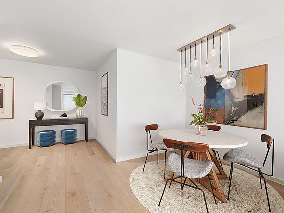 4th image of 166 E 61st St APT 11G
