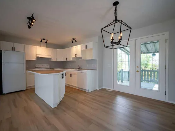 269 W Strathford Cres, Strathmore, AB T1P 1N9