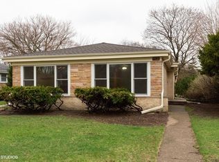 9530 Kostner Ave, Skokie, IL 60076