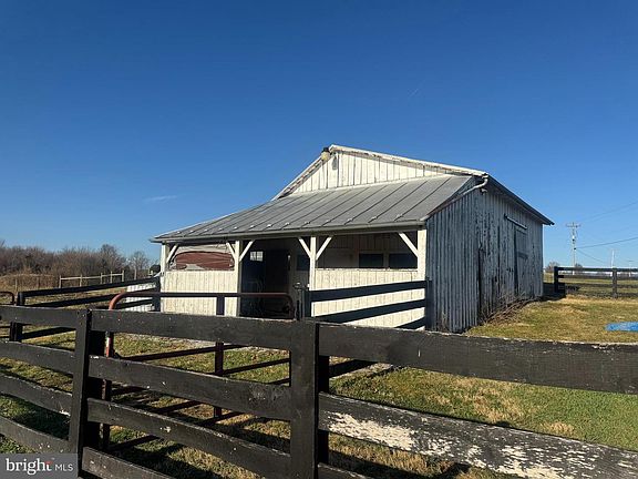 4th image of 171 Laurel Grove Rd