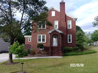 2 Batesview Dr, Greenville, SC 29607