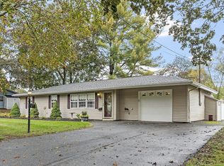 17 Trask Rd, Peabody, MA 01960