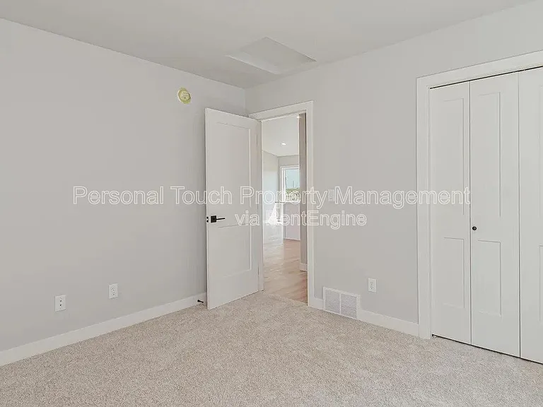 6756 66th Ave S — Photo 20